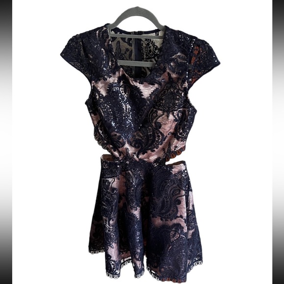 Sequin Hearts Navy Blue Sequin Formal Dress Size 5 - Picture 2 of 5